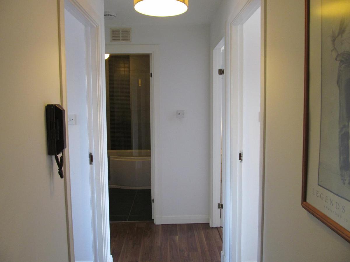 The Granite City - Modern City Centre Apartment Aberdeen Buitenkant foto
