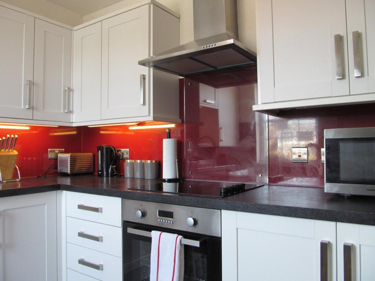 The Granite City - Modern City Centre Apartment Aberdeen Buitenkant foto